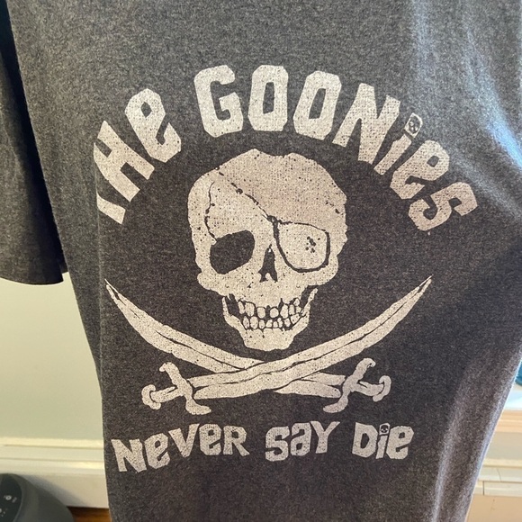 The Goonies tee size LT dark grey - Picture 4 of 7